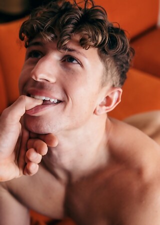 Dom King dominates Greyson Myles
