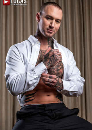 Dylan James pounds Dakota Payne's ass