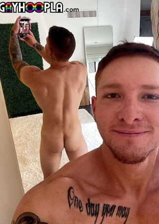 Tatted Jeremiah Cruz Oils Up His Uncut Cock And Rubs One Off!